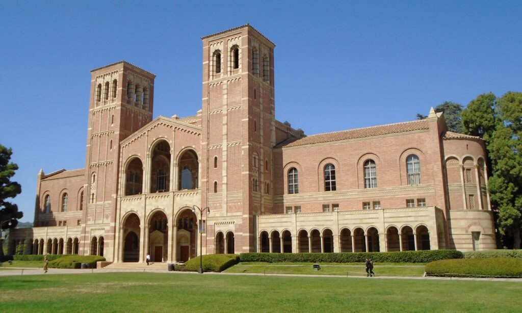 Royce Hall — Buffy the Vampire Slayer filming location in Los Angeles