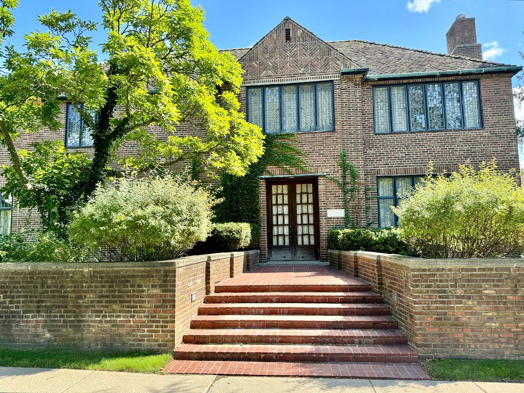 Saarinen House in Bloomfield Hills