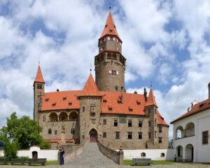 Bouzov Castle (hrad Bouzov) — Fantaghirò filming location in Bouzov