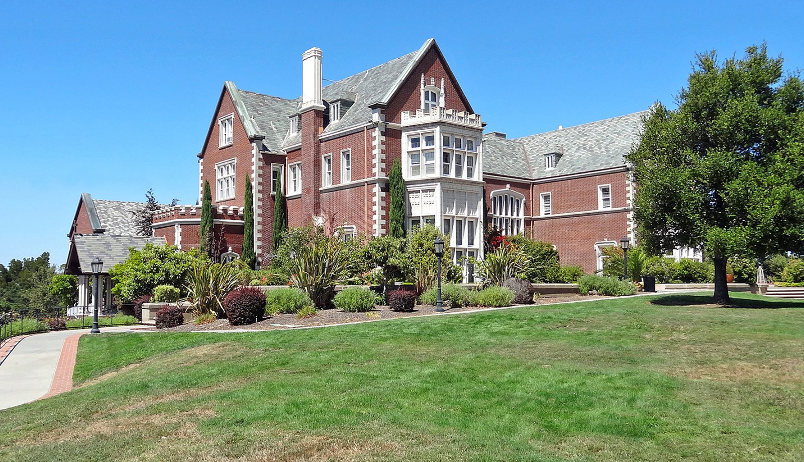 Kohl Mansion