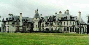Seaview Terrace — Dark Shadows filming location in Newport