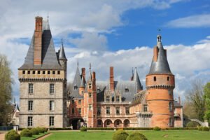 Château de Maintenon — Le Professionnel (The Professional) filming location in Maintenon