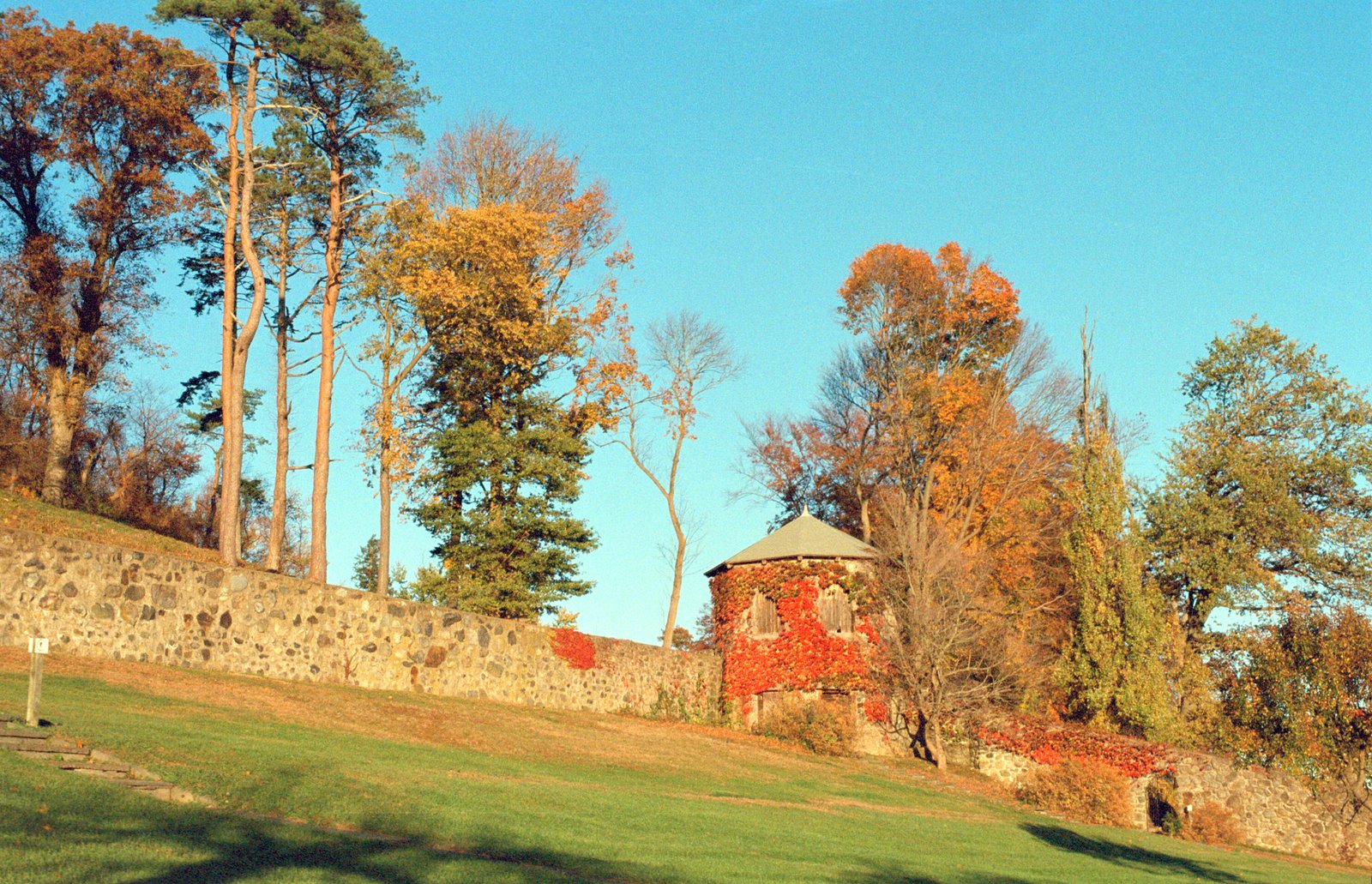 Castle Hill on the Crane Estate