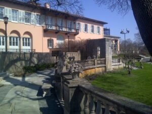 Cuneo Mansion and Gardens — My Best Friend's Wedding filming location in Vernon Hills