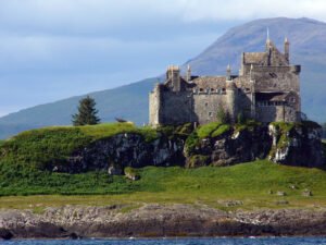 Duart Castle — Entrapment filming location in Isle of Mull