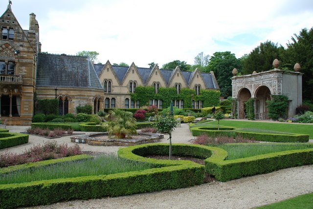 Ettington Park