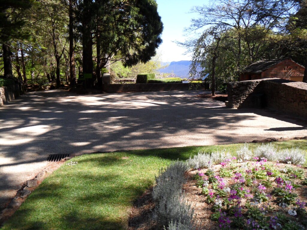 Everglades House & Gardens in Blue Mountains