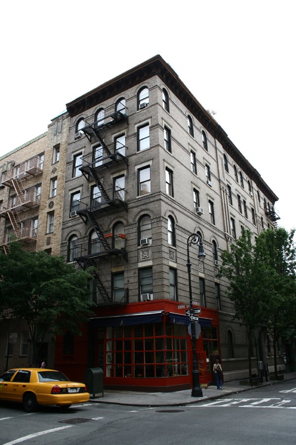 Friends Apartment Building — Friends filming location in New York City