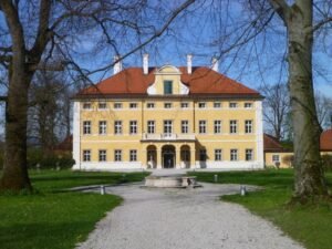 Schloss Frohnburg β The Sound of Music filming location in Salzburg