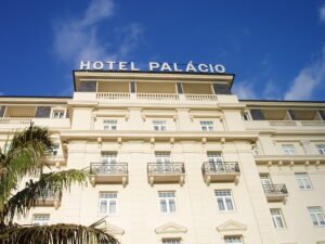 Hotel Palácio Estoril — On Her Majesty's Secret Service filming location in Estoril