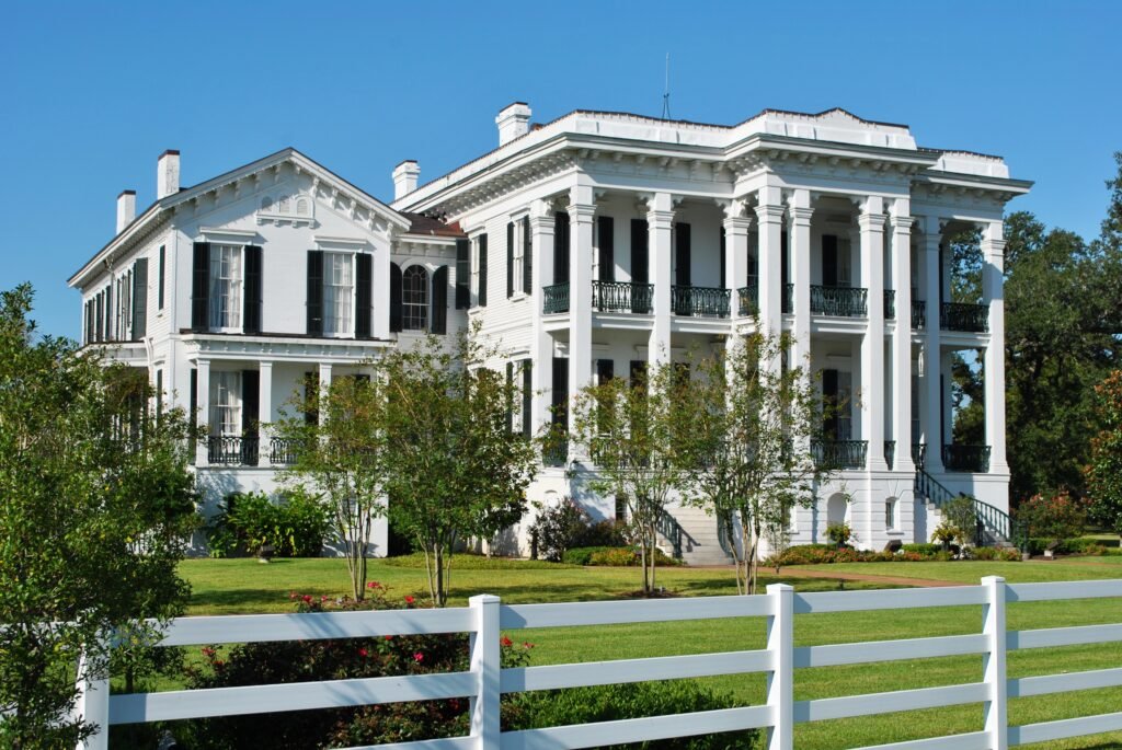 Nottoway Plantation — Heaven's Prisoners filming location in White Castle