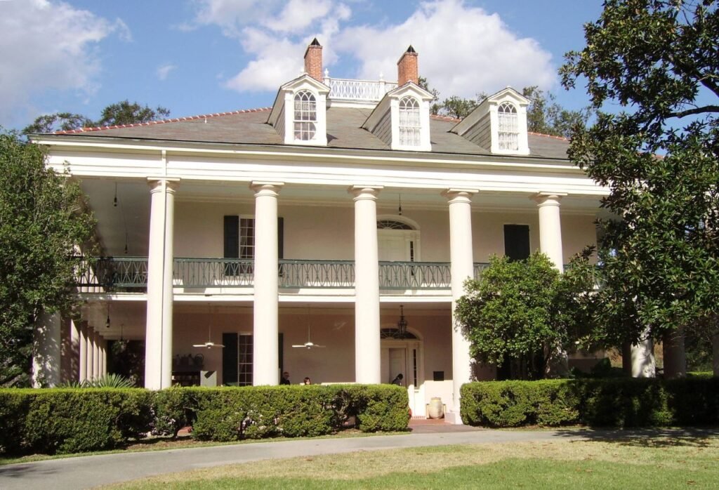 Oak Alley Plantation — Interview with the Vampire filming location in Vacherie