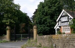 Wood Norton Hall — Doctor Who: Robot filming location in Evesham