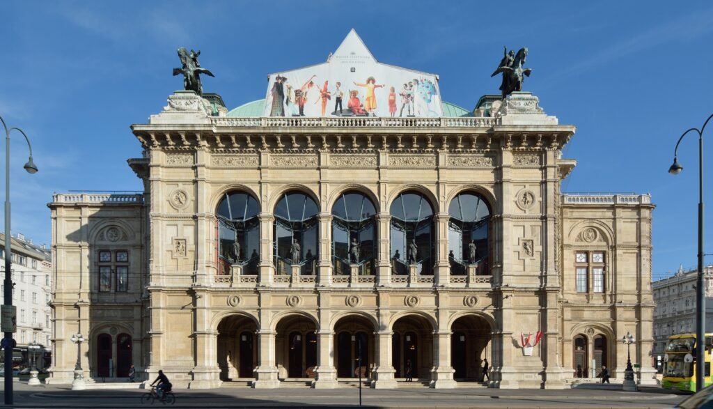 Wiener Staatsoper (Vienna State Opera) — Mission: Impossible - Rogue Nation filming location in Vienna