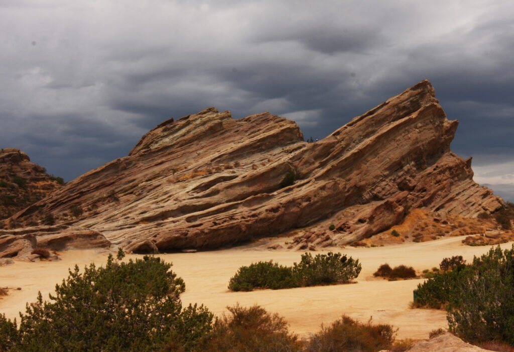 Vasquez Rocks — Westerns and other motion picture and television productions filming location in Agua Dulce