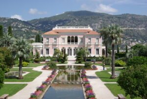 Villa Ephrussi de Rothschild (Villa Île-de-France) — Dirty Rotten Scoundrels filming location in Saint-Jean-Cap-Ferrat