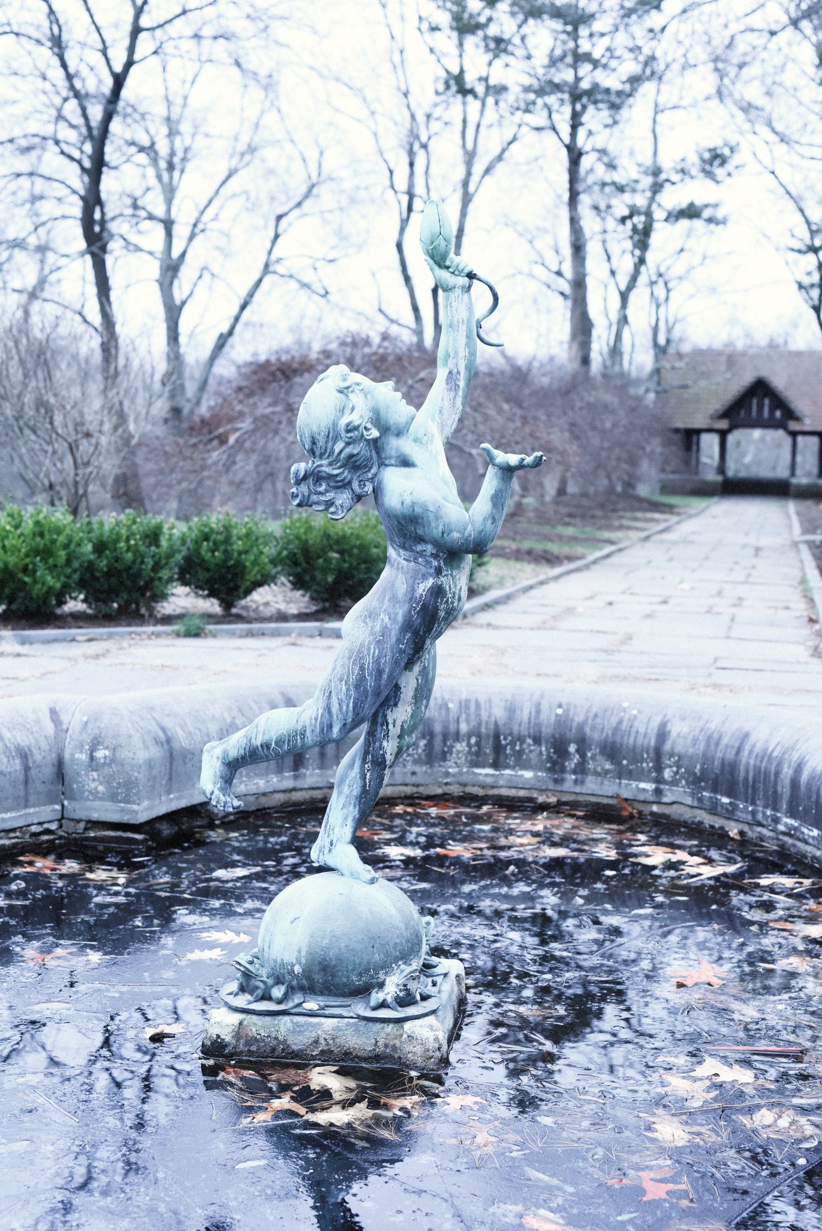 Waveny House
